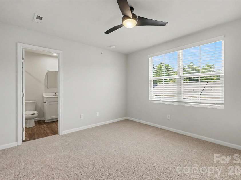 2652 McCurdy Trail, Charlotte, NC 28269.  MLS# CAR4409298, YatesRealty ID 40619. 