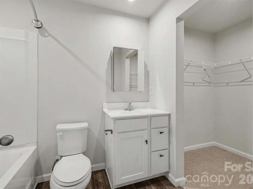 2652 McCurdy Trail, Charlotte, NC 28269.  MLS# CAR4409298, YatesRealty ID 40619. 