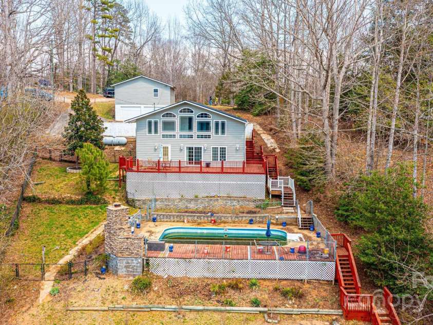 4846 Midway Sand Road, Hickory, NC 28601.  MLS# CAR4235091, YatesRealty ID 4062. 