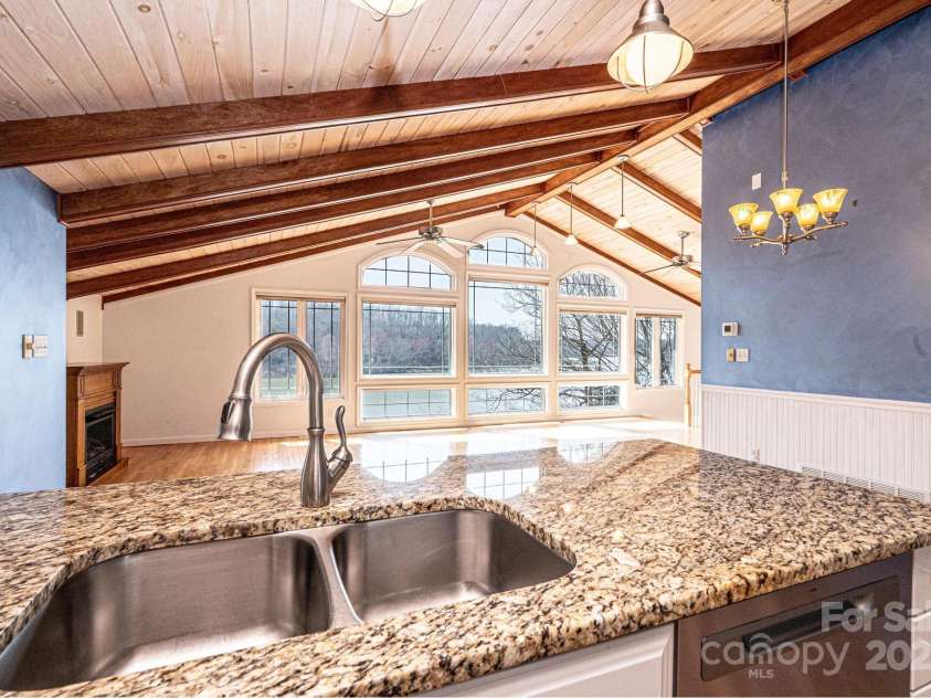 4846 Midway Sand Road, Hickory, NC 28601.  MLS# CAR4235091, YatesRealty ID 4062. 