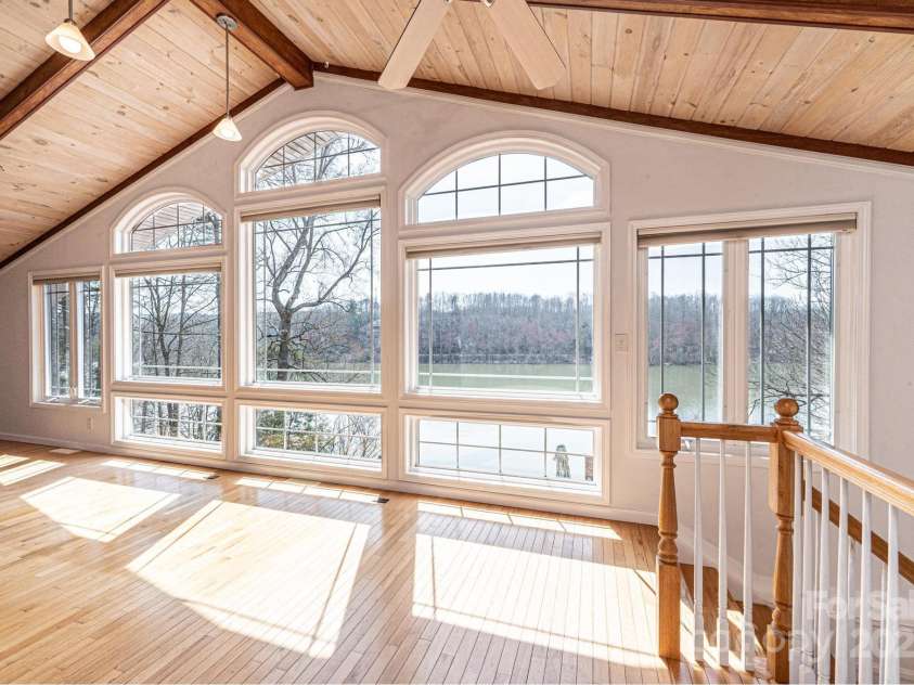 4846 Midway Sand Road, Hickory, NC 28601.  MLS# CAR4235091, YatesRealty ID 4062. 