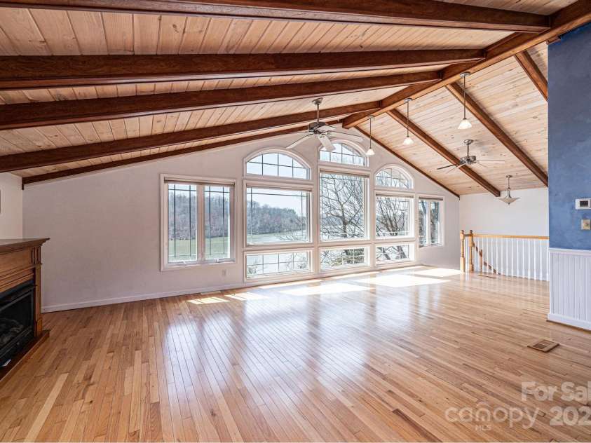 4846 Midway Sand Road, Hickory, NC 28601.  MLS# CAR4235091, YatesRealty ID 4062. 