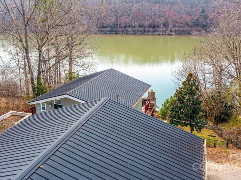 4846 Midway Sand Road, Hickory, NC 28601.  MLS# CAR4235091, YatesRealty ID 4062. 