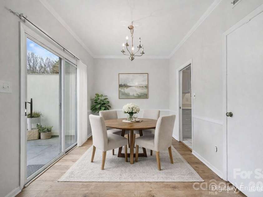 5947 Quail Hollow Road, Charlotte, NC 28210.  MLS# CAR4340931, YatesRealty ID 4062. 