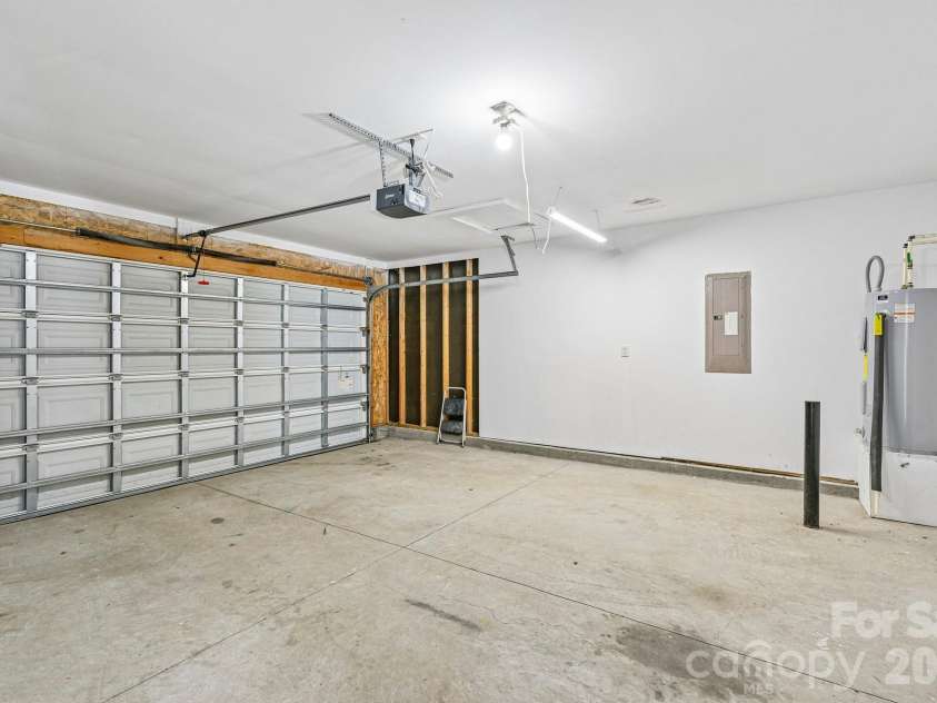 112 Nevis Lane, Mooresville, NC 28115.  MLS# CAR4409675, YatesRealty ID 40620. 2 Car Garage