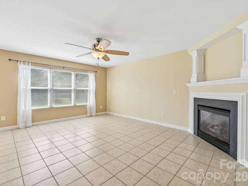112 Nevis Lane, Mooresville, NC 28115.  MLS# CAR4409675, YatesRealty ID 40620. 