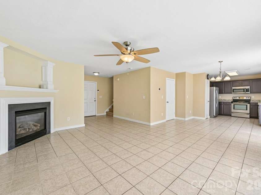 112 Nevis Lane, Mooresville, NC 28115.  MLS# CAR4409675, YatesRealty ID 40620. 