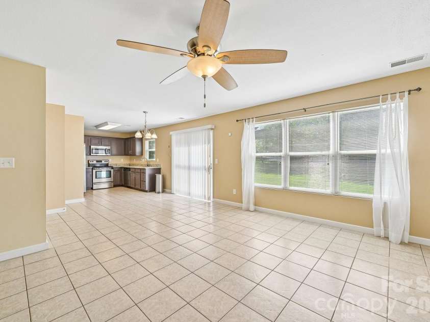 112 Nevis Lane, Mooresville, NC 28115.  MLS# CAR4409675, YatesRealty ID 40620. 