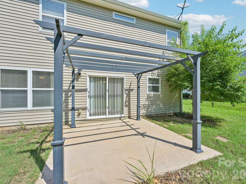 112 Nevis Lane, Mooresville, NC 28115.  MLS# CAR4409675, YatesRealty ID 40620. 