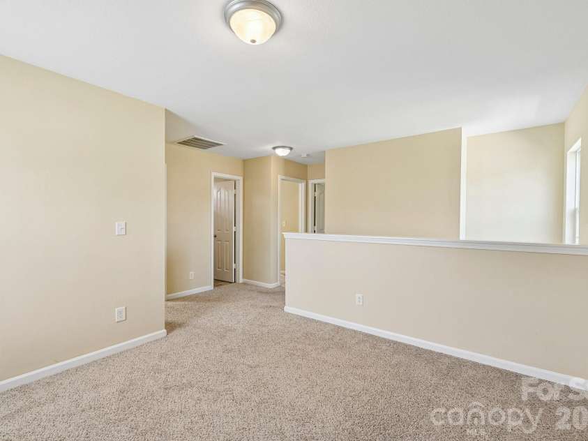 112 Nevis Lane, Mooresville, NC 28115.  MLS# CAR4409675, YatesRealty ID 40620. Loft