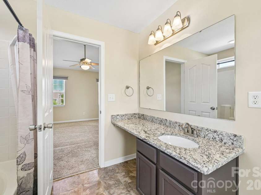 112 Nevis Lane, Mooresville, NC 28115.  MLS# CAR4409675, YatesRealty ID 40620. Primary Bath
