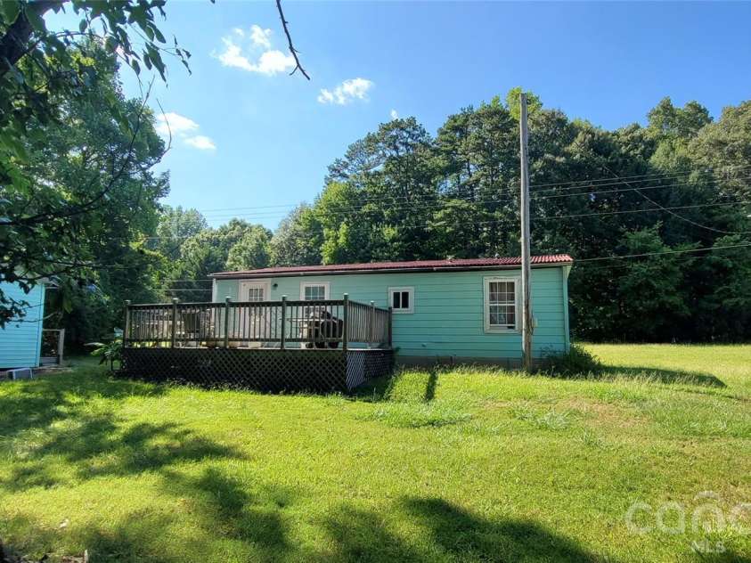 435 Airport Road, Gastonia, NC 28056.  MLS# CAR4409973, YatesRealty ID 40623. 