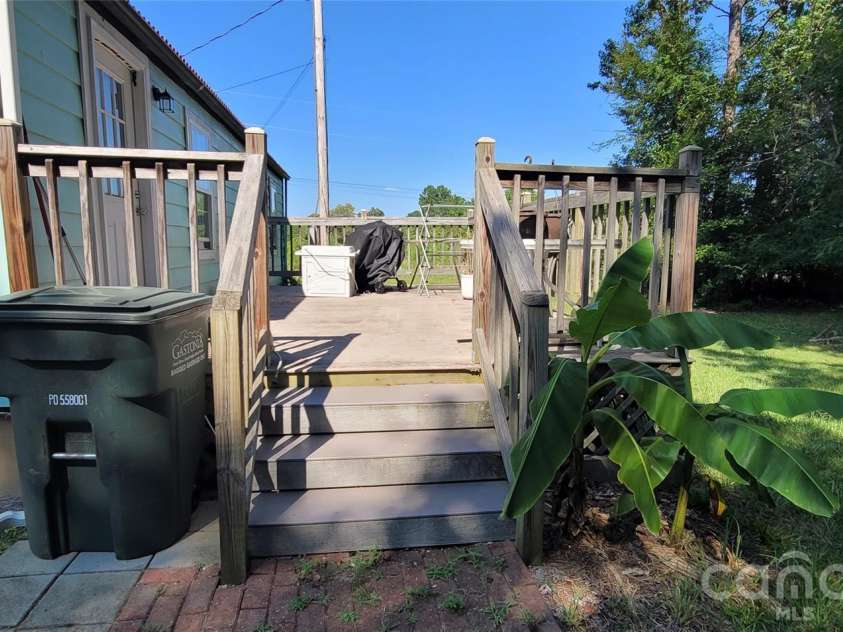 435 Airport Road, Gastonia, NC 28056.  MLS# CAR4409973, YatesRealty ID 40623. Back Deck
