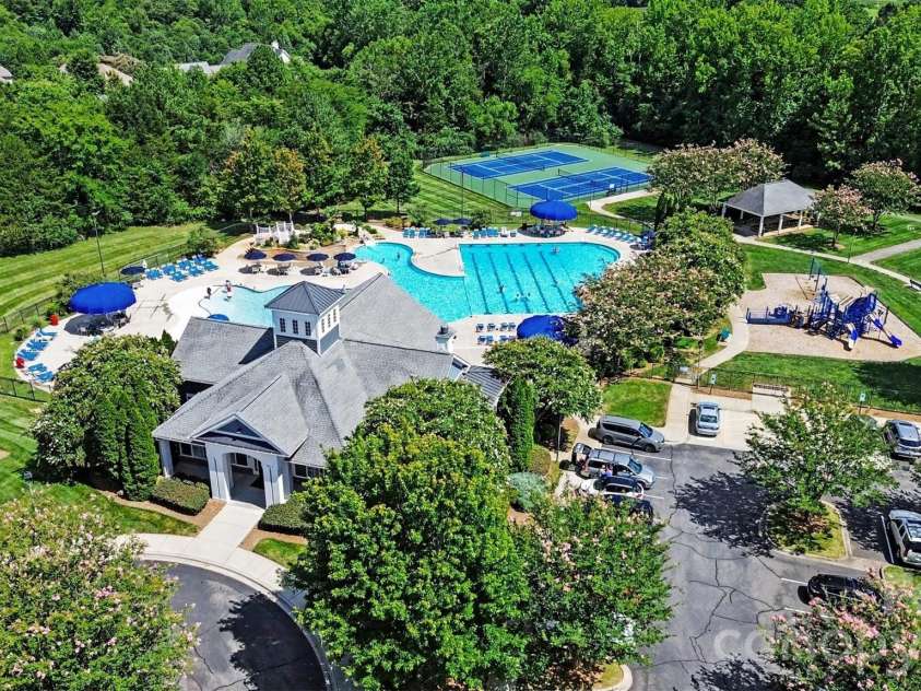 3246 Lock Erne Avenue, Kannapolis, NC 28081.  MLS# CAR4408977, YatesRealty ID 40624. 