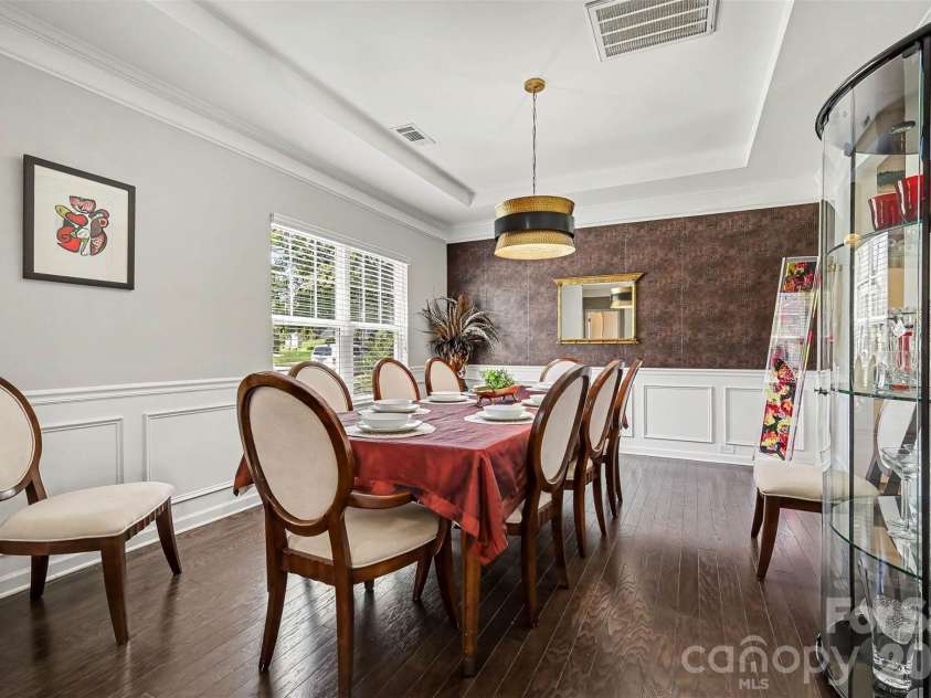 3246 Lock Erne Avenue, Kannapolis, NC 28081.  MLS# CAR4408977, YatesRealty ID 40624. Formal Dining Room.