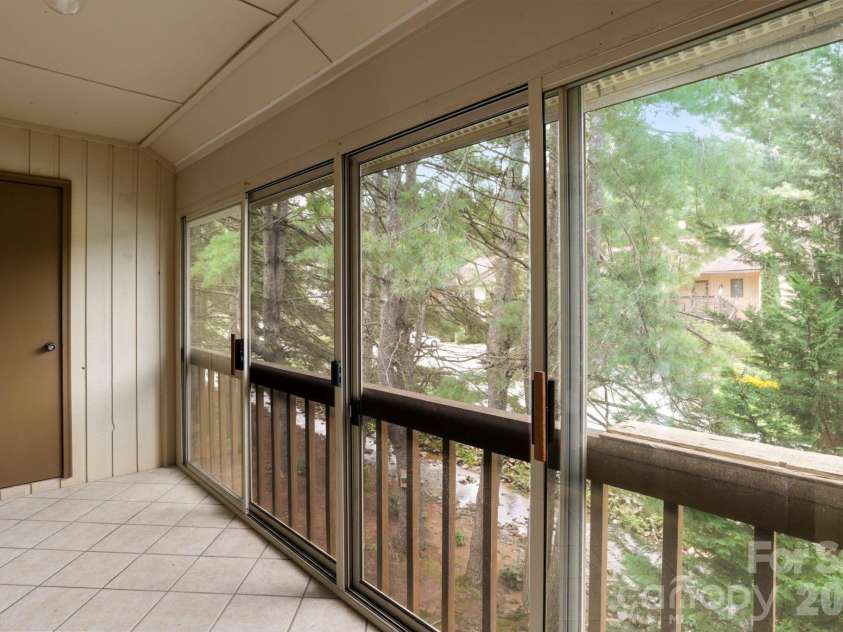 304 Birch Forest Lane, Asheville, NC 28803.  MLS# CAR4409571, YatesRealty ID 40627. 