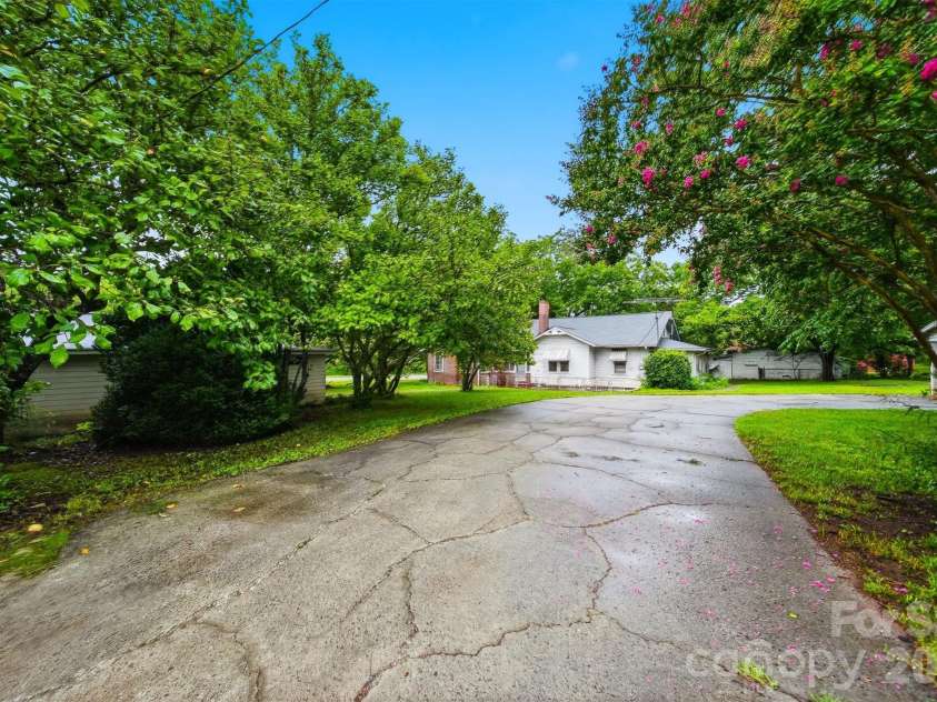 7624 Highway 27 Highway, Vale, NC 28168.  MLS# CAR4407881, YatesRealty ID 40629. 