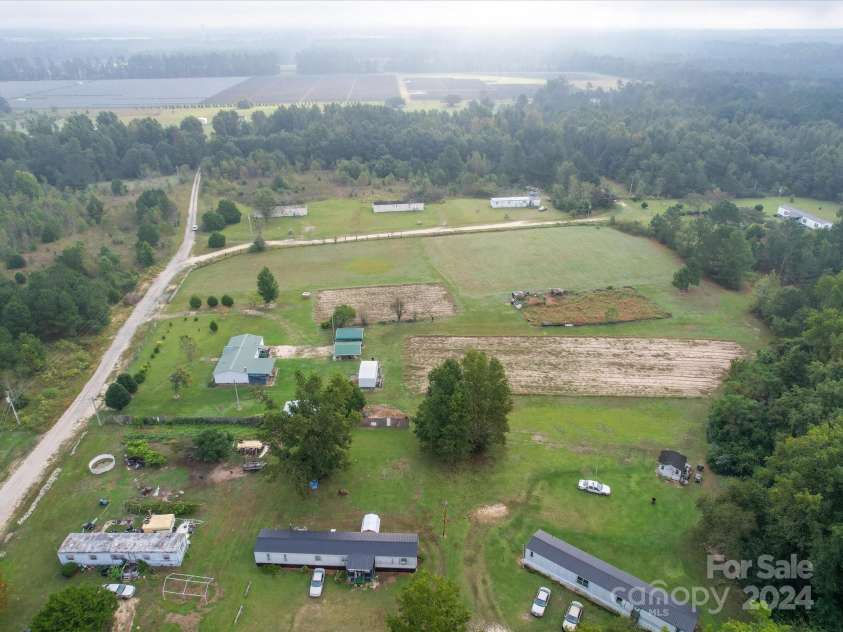 20100 Lee Lane, Laurinburg, NC 28352.  MLS# CAR4187993, YatesRealty ID 4063. 