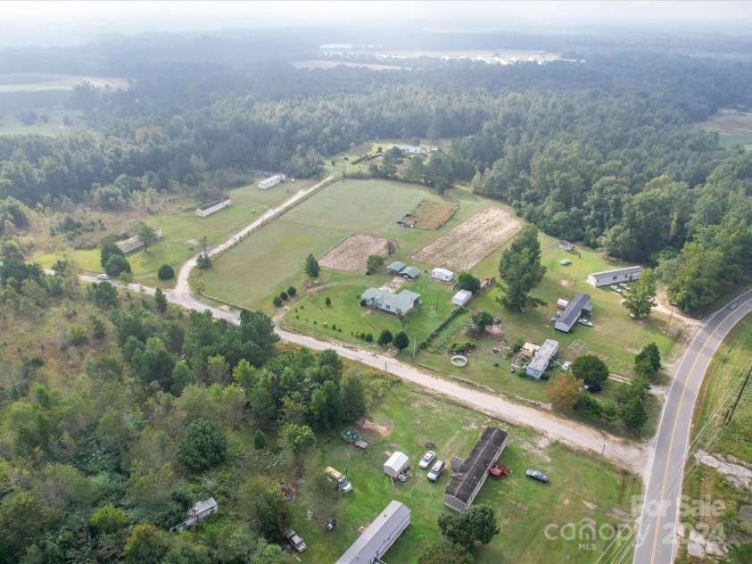 20100 Lee Lane, Laurinburg, NC 28352.  MLS# CAR4187993, YatesRealty ID 4063. 