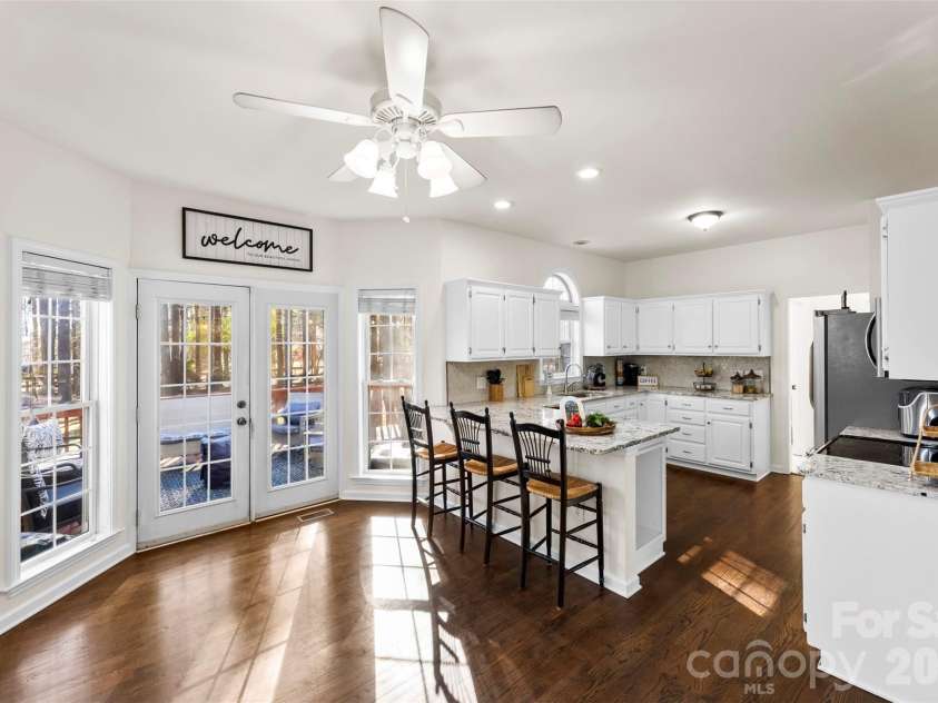 2381 Westerholt Court, Mount Pleasant, NC 28124.  MLS# CAR4340124, YatesRealty ID 4063. Eat-In Breakfast Area