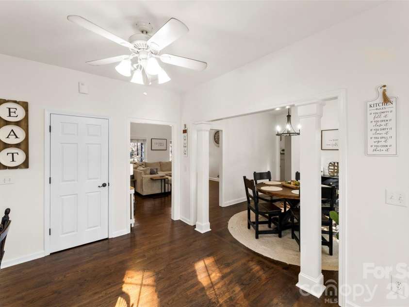 2381 Westerholt Court, Mount Pleasant, NC 28124.  MLS# CAR4340124, YatesRealty ID 4063. Eat-In Breakfast Area