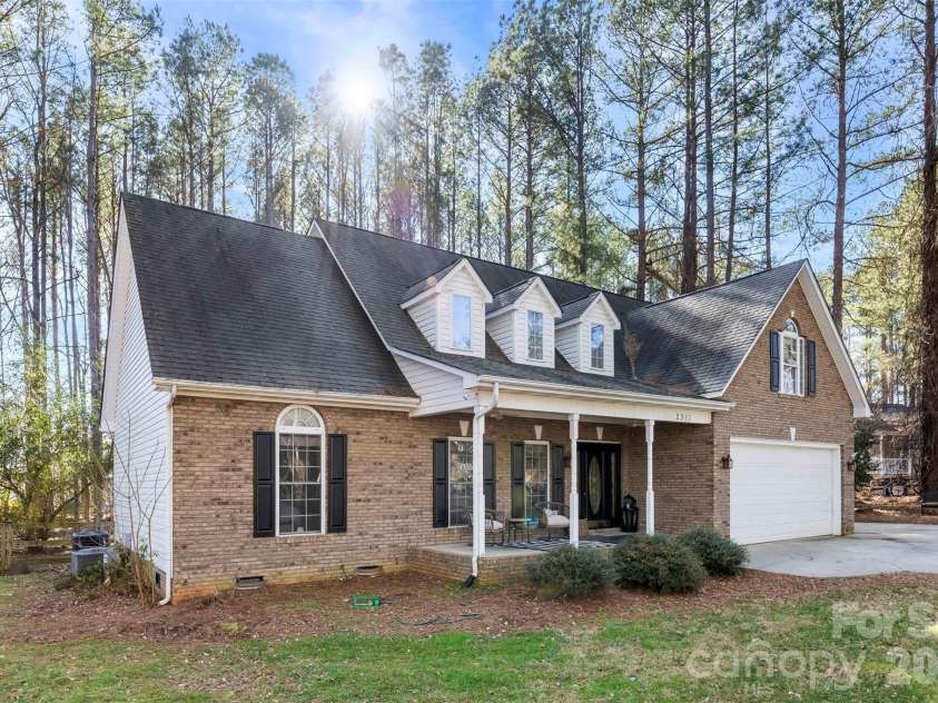 2381 Westerholt Court, Mount Pleasant, NC 28124.  MLS# CAR4340124, YatesRealty ID 4063. Exterior Front 