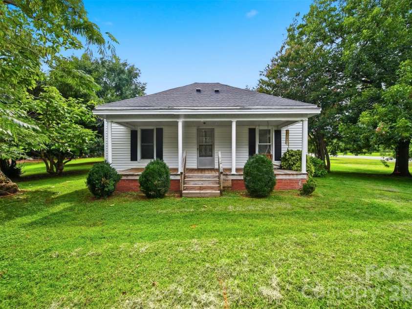 1289 Davis Road, Lincolnton, NC 28092.  MLS# CAR4410159, YatesRealty ID 40632. 