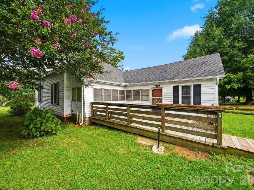 1289 Davis Road, Lincolnton, NC 28092.  MLS# CAR4410159, YatesRealty ID 40632. 