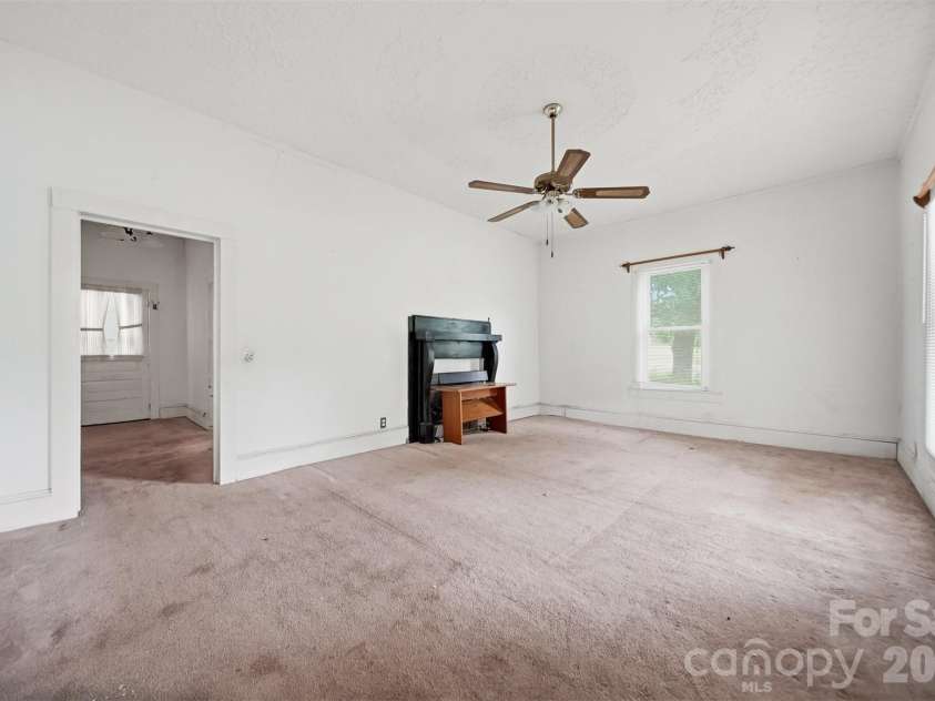 1289 Davis Road, Lincolnton, NC 28092.  MLS# CAR4410159, YatesRealty ID 40632. 