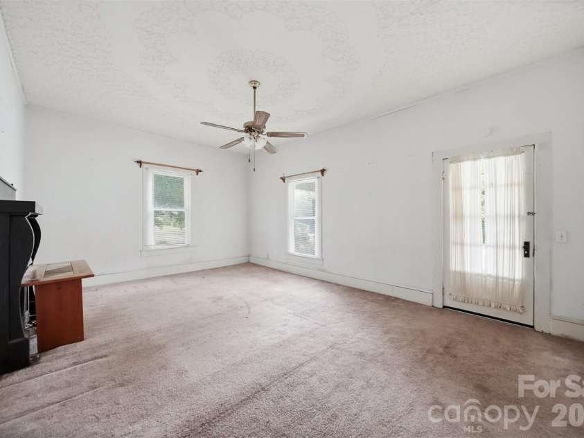 1289 Davis Road, Lincolnton, NC 28092.  MLS# CAR4410159, YatesRealty ID 40632. 