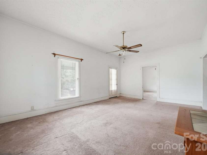 1289 Davis Road, Lincolnton, NC 28092.  MLS# CAR4410159, YatesRealty ID 40632. 