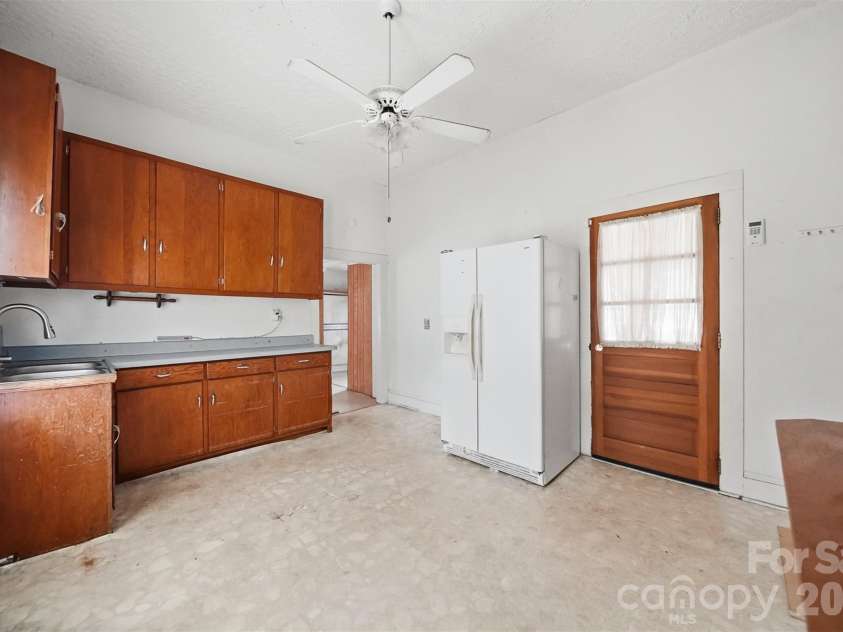 1289 Davis Road, Lincolnton, NC 28092.  MLS# CAR4410159, YatesRealty ID 40632. 