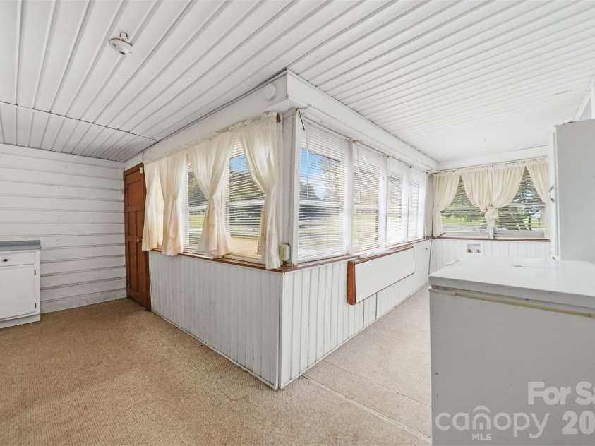 1289 Davis Road, Lincolnton, NC 28092.  MLS# CAR4410159, YatesRealty ID 40632. 