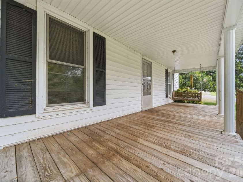 1289 Davis Road, Lincolnton, NC 28092.  MLS# CAR4410159, YatesRealty ID 40632. 