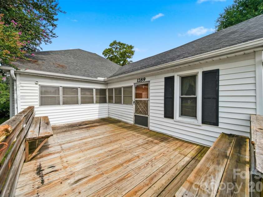 1289 Davis Road, Lincolnton, NC 28092.  MLS# CAR4410159, YatesRealty ID 40632. 