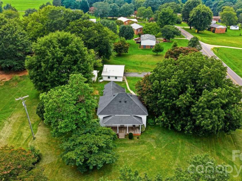 1289 Davis Road, Lincolnton, NC 28092.  MLS# CAR4410159, YatesRealty ID 40632. 