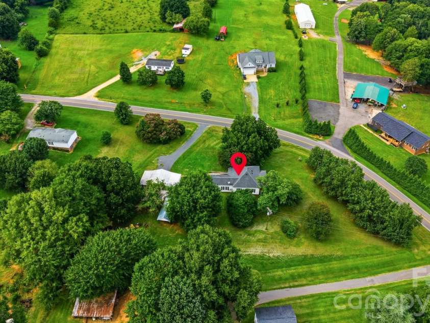 1289 Davis Road, Lincolnton, NC 28092.  MLS# CAR4410159, YatesRealty ID 40632. 