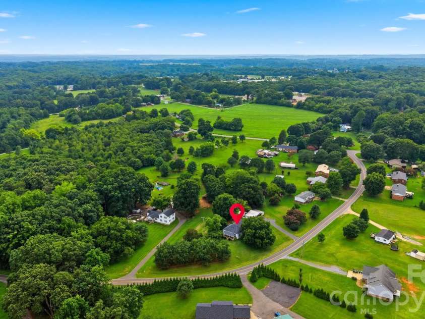 1289 Davis Road, Lincolnton, NC 28092.  MLS# CAR4410159, YatesRealty ID 40632. 