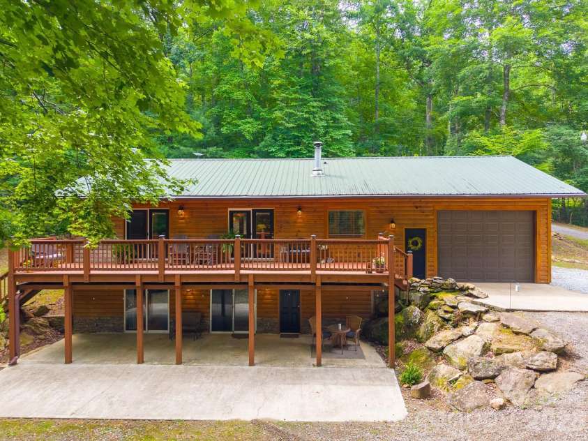 231 Cedar Creek Farm Road, Tuckasegee, NC 28783.  MLS# CAR4398450, YatesRealty ID 40636. 