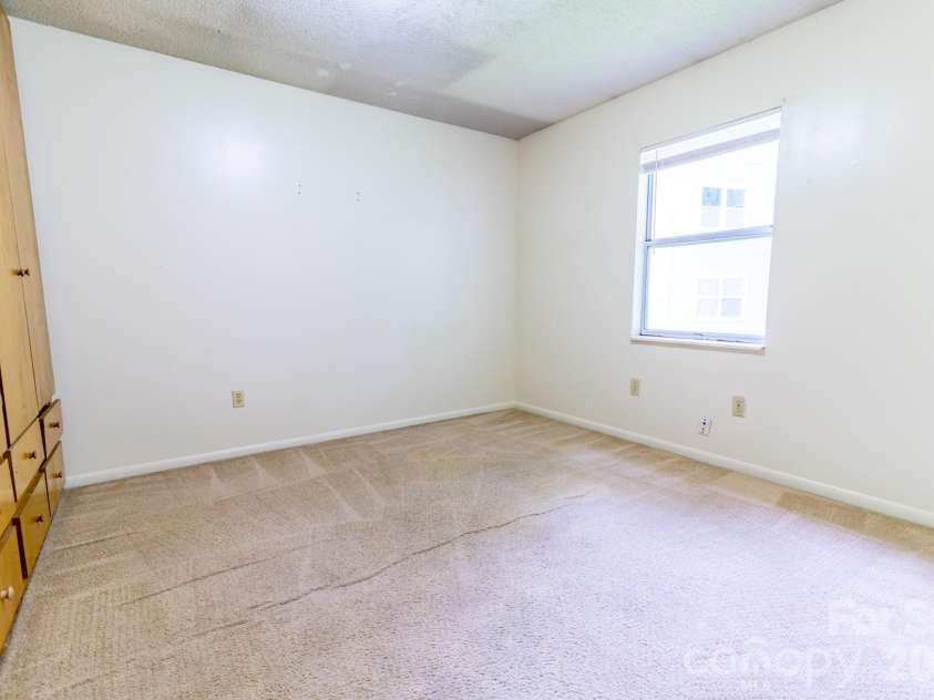 229 King Street, Boone, NC 28607.  MLS# CAR4410138, YatesRealty ID 40637. 