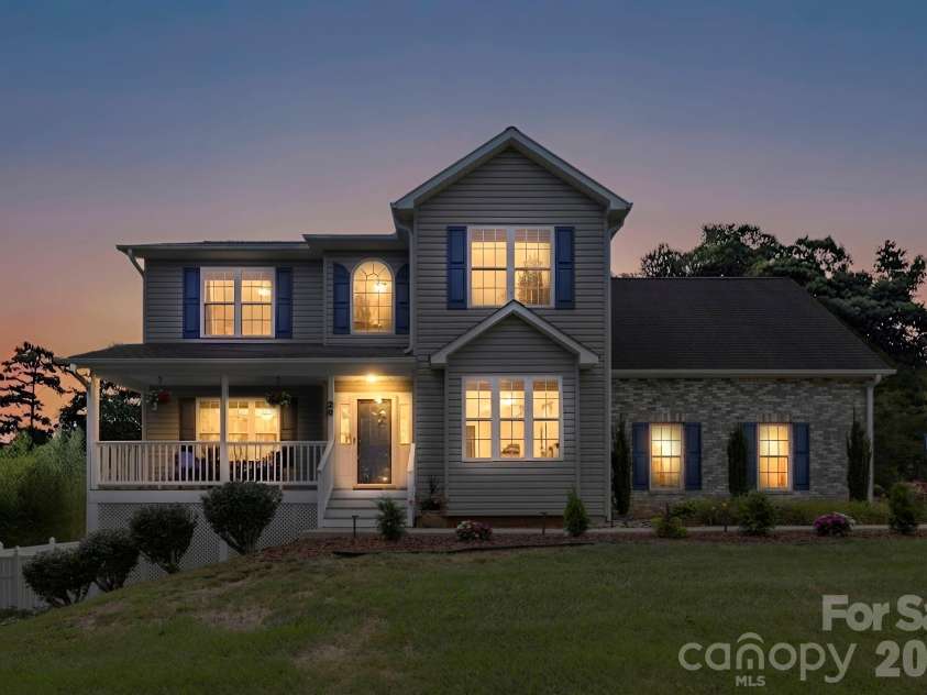 20 Good Day Court, Candler, NC 28715.  MLS# CAR4406249, YatesRealty ID 40639. 
