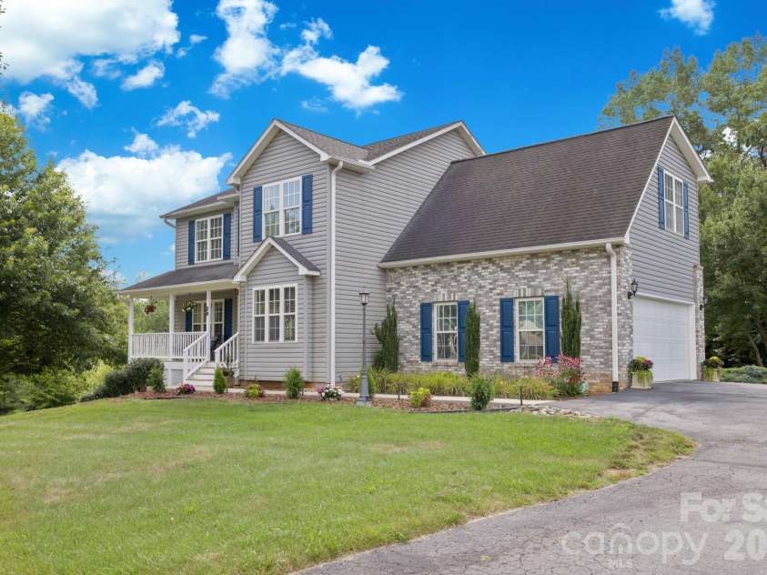 20 Good Day Court, Candler, NC 28715.  MLS# CAR4406249, YatesRealty ID 40639. 