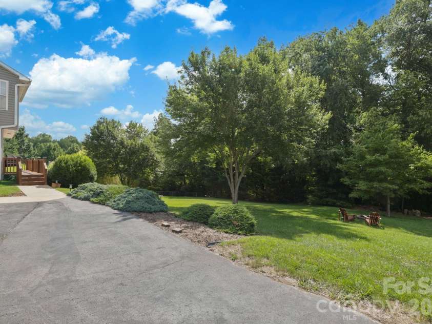 20 Good Day Court, Candler, NC 28715.  MLS# CAR4406249, YatesRealty ID 40639. 