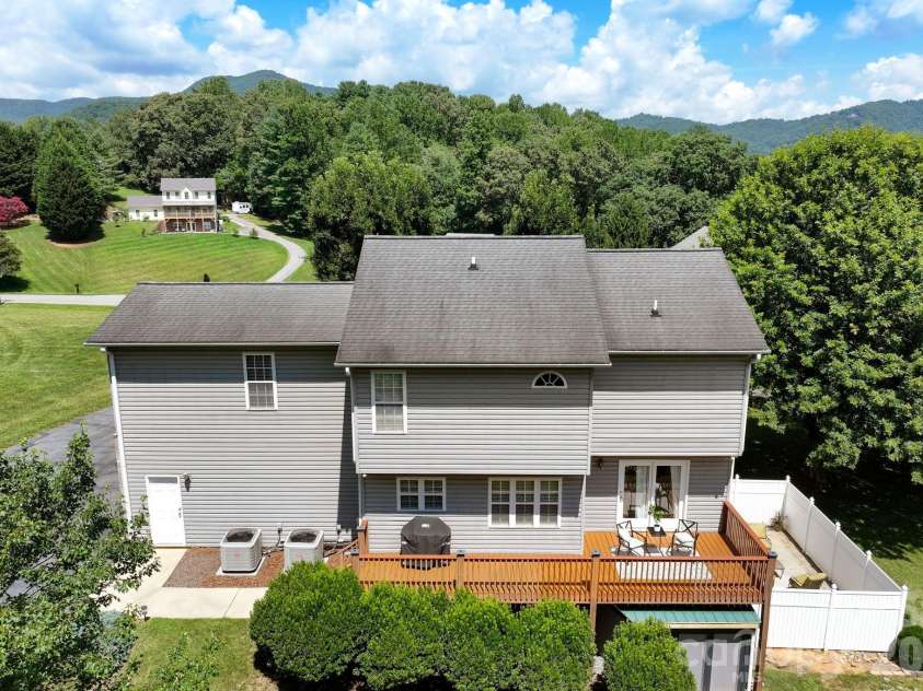 20 Good Day Court, Candler, NC 28715.  MLS# CAR4406249, YatesRealty ID 40639. 