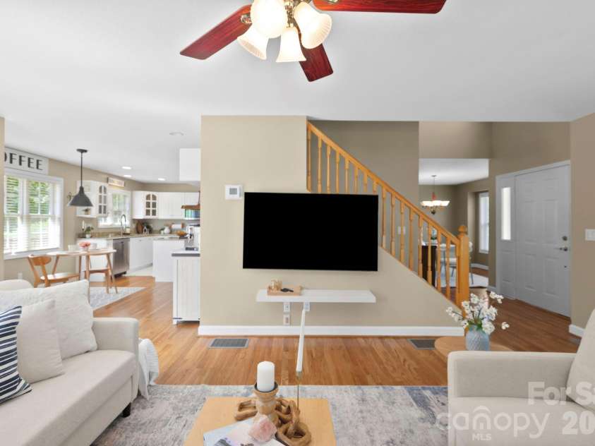 20 Good Day Court, Candler, NC 28715.  MLS# CAR4406249, YatesRealty ID 40639. 