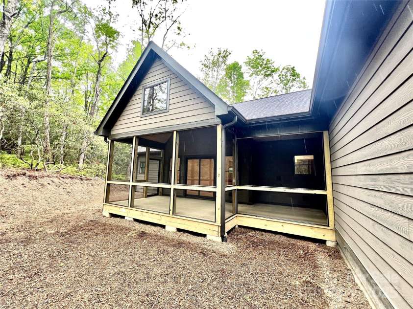 435 Soquili Drive, Brevard, NC 28712.  MLS# CAR4255595, YatesRealty ID 4064. Rear Porch