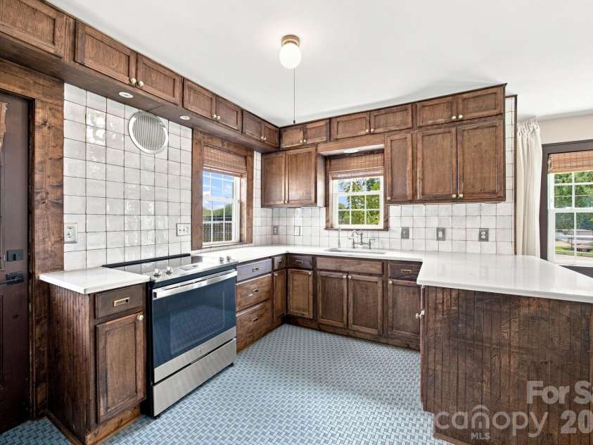 1522 Mooresville Road, Salisbury, NC 28147.  MLS# CAR4410216, YatesRealty ID 40640. 