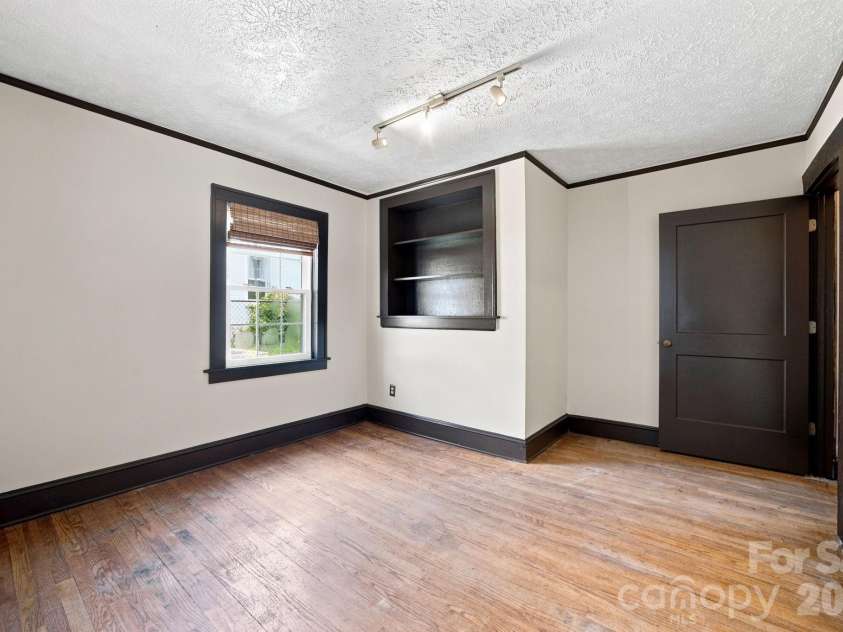 1522 Mooresville Road, Salisbury, NC 28147.  MLS# CAR4410216, YatesRealty ID 40640. 