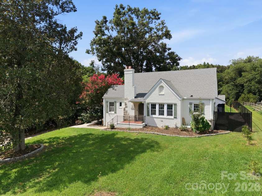 1522 Mooresville Road, Salisbury, NC 28147.  MLS# CAR4410216, YatesRealty ID 40640. 