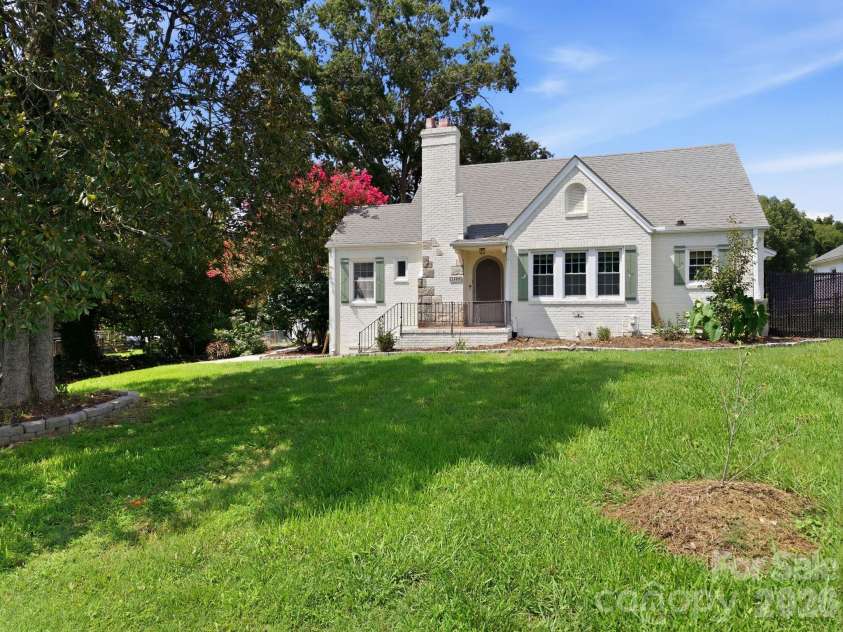 1522 Mooresville Road, Salisbury, NC 28147.  MLS# CAR4410216, YatesRealty ID 40640. 
